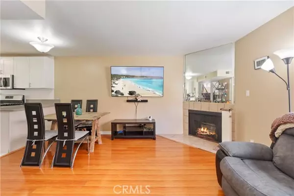 Valley Glen, CA 91405,7319 Hazeltine AVE 11