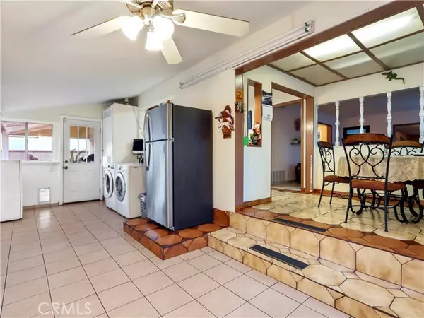 Panorama City, CA 91402,8651 Ranchito AVE