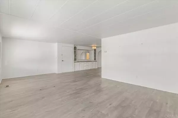 San Marcos, CA 92078,3535 Linda Vista DR 213