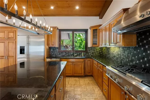 Encino, CA 91436,16350 Mandalay