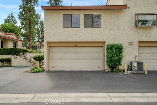 21551 Burbank 120, Woodland Hills, CA 91367