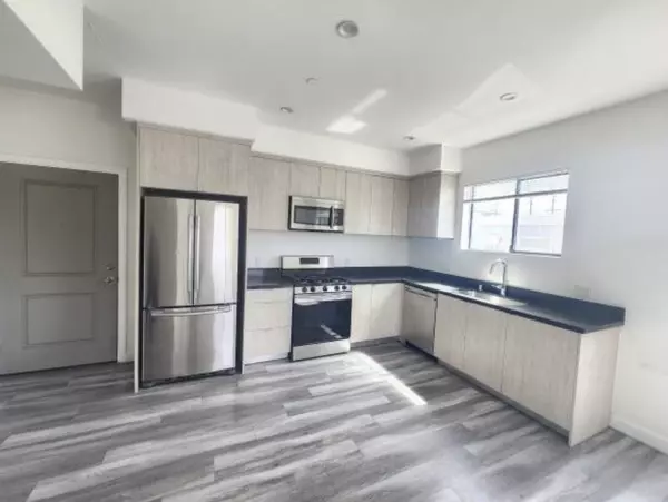 6824 Ben Ave, North Hollywood, CA 91605