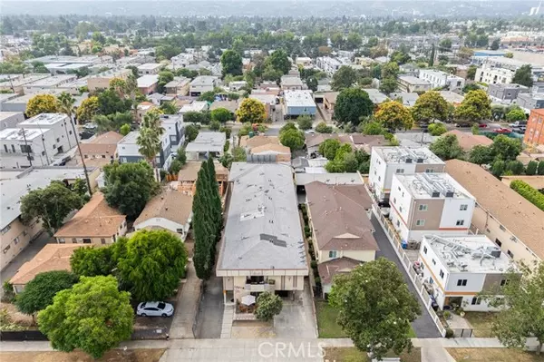 Van Nuys, CA 91401,14218 Sylvan ST