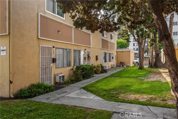 Orange, CA 92868,4002 W El Rancho Ave