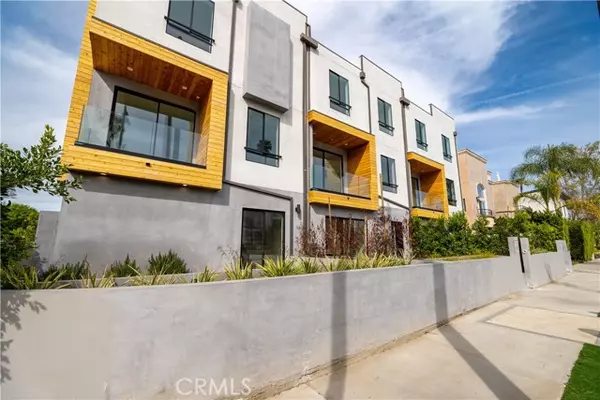 Valley Village, CA 91607,11860 W Flower