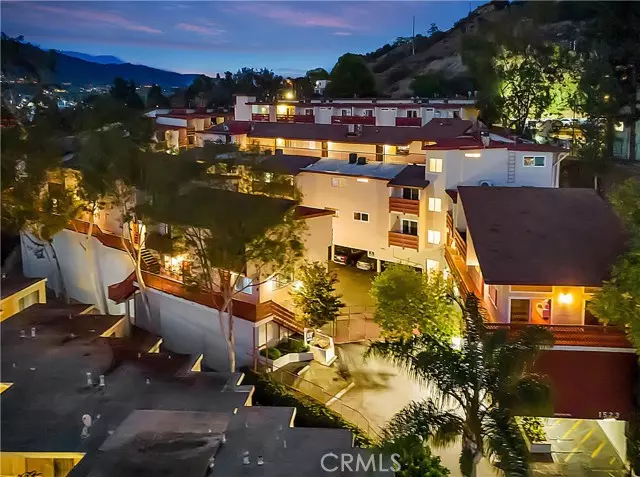 1523 E Windsor 208A, Glendale, CA 91205