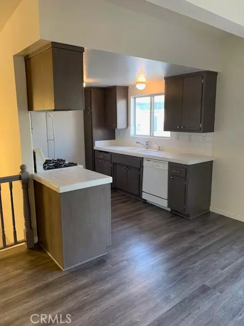 217 Crest DR, Manhattan Beach, CA 90266