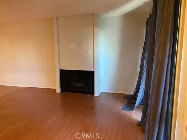 Encino, CA 91316,5142 ZELZAH AVE 25