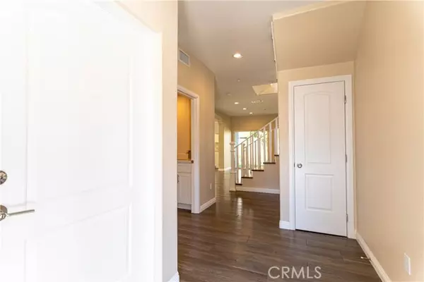 Panorama City, CA 91402,9246 Cedros AVE 6