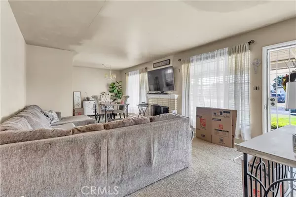 Bakersfield, CA 93309,3720 3720 Apache AVE