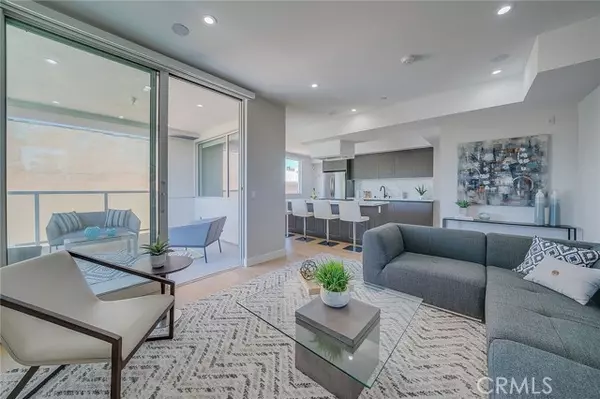 1148 N Detroit 3A, West Hollywood, CA 90046