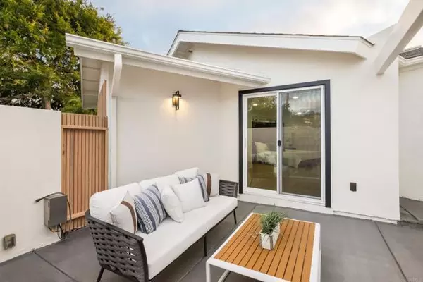 Carlsbad, CA 92008,2070 Basswood AVE