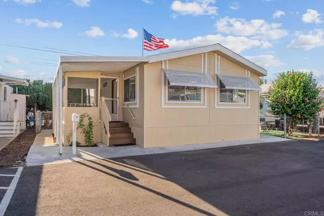 1425 E Madison AVE SPC 18, El Cajon, CA 92019