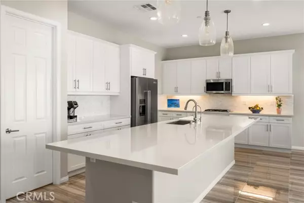 2310 Nova WAY, Corona, CA 92883