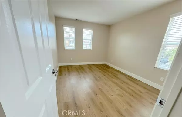 Upland, CA 91786,879 Julie