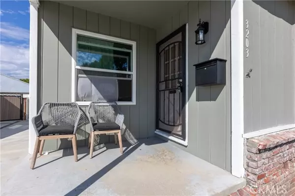 Lakewood, CA 90712,3203 Eckleson