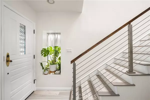 Long Beach, CA 90803,111 Geneva WALK