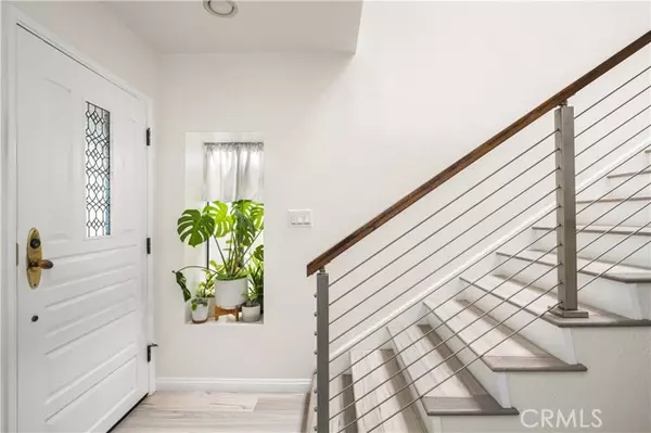 Long Beach, CA 90803,111 Geneva WALK