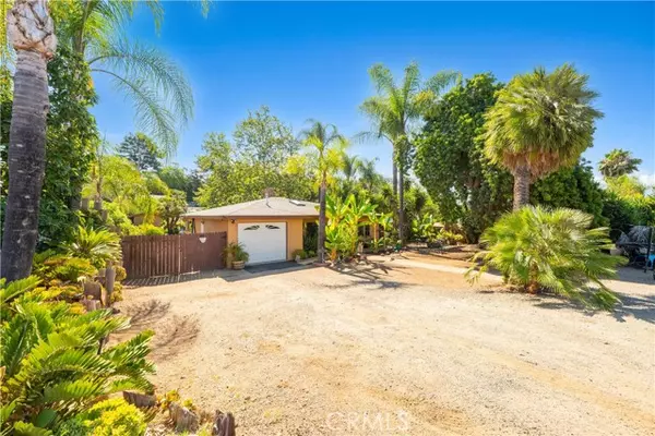 Fallbrook, CA 92028,2048 Pomegranate LN