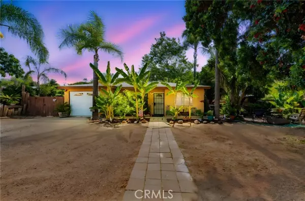 Fallbrook, CA 92028,2048 Pomegranate LN