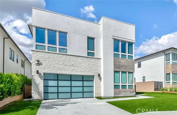 Porter Ranch, CA 91326,20537 W Overlook CT