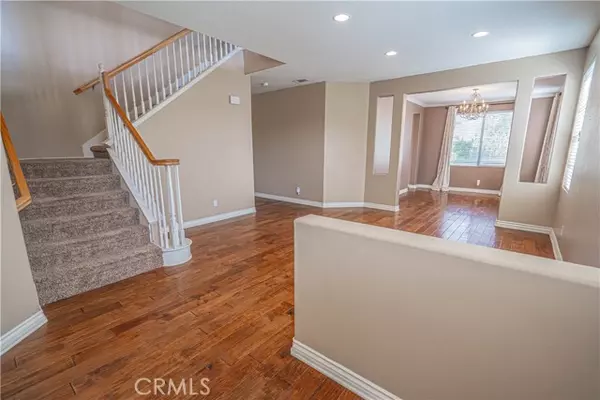 Castaic, CA 91384,28720 Red Rock