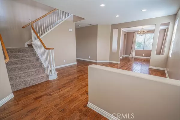 Castaic, CA 91384,28720 Red Rock