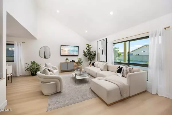 Huntington Beach, CA 92647,15722 Dawson LN