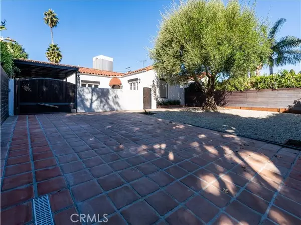 Los Angeles, CA 90036,837 S Sierra Bonita