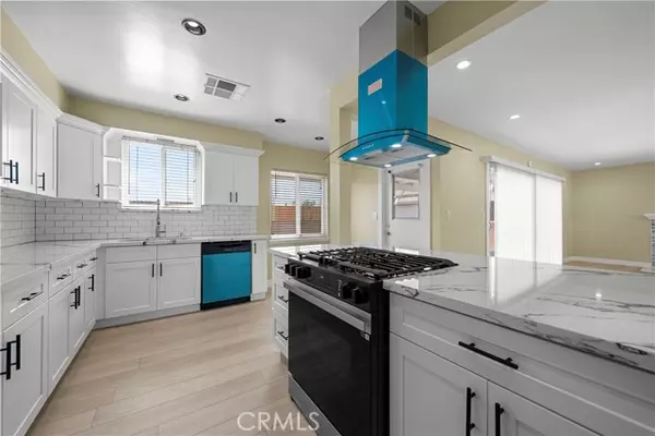 12554 Lorne, North Hollywood, CA 91605