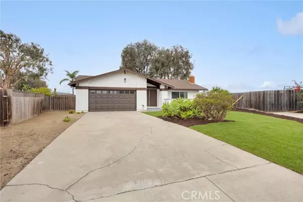 Vista, CA 92083,1768 Henderson CT