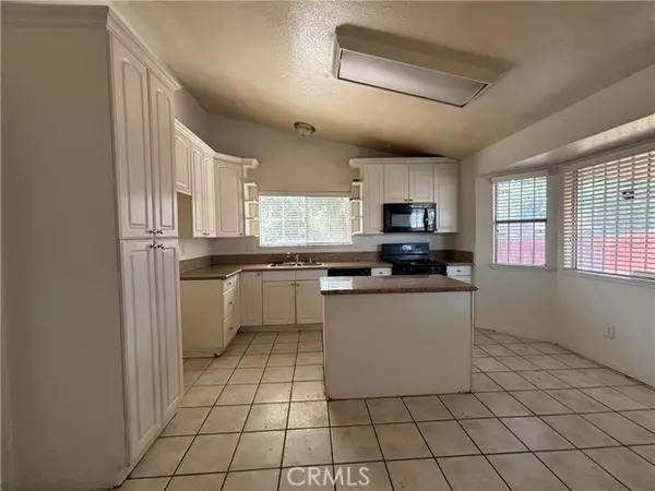 Bloomington, CA 92316,1154 S Spruce