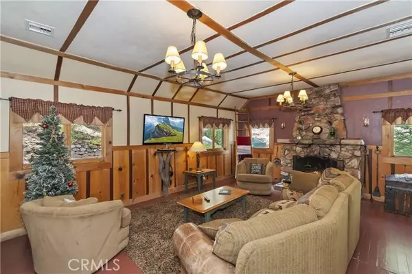 Big Bear Lake, CA 92315,82 Big Bear TRL