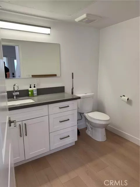 Glendale, CA 91203,360 360 Burchett 3