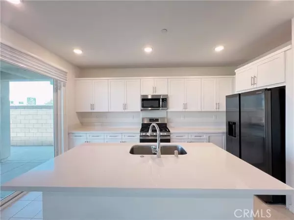 Ontario, CA 91762,4664 S Piper WAY