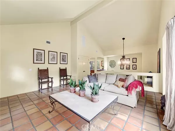 Woodland Hills, CA 91364,4322 Rosario RD