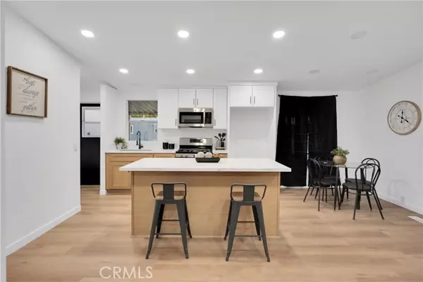 Lancaster, CA 93535,45800 Challenger WAY 171