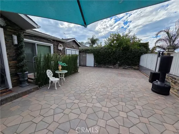Sherman Oaks, CA 91401,14152 Tiara