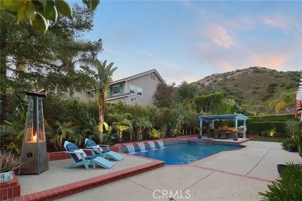 West Hills, CA 91304,24632 Stagg ST