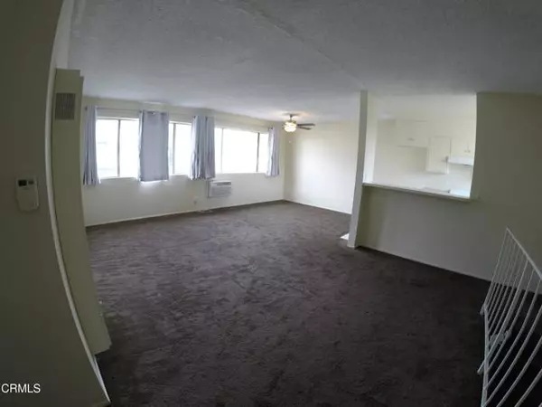 Sylmar, CA 91342,13050 Dronfield Ave 21