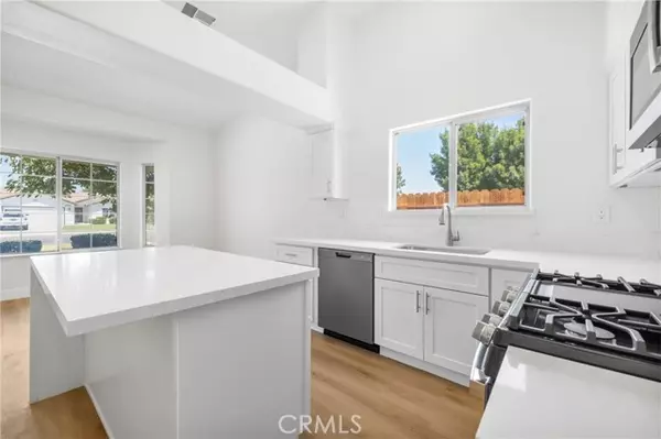 Bakersfield, CA 93313,5603 Pine Canyon DR