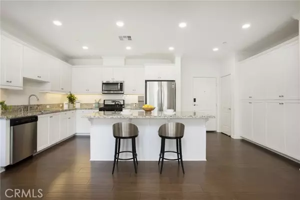 Brea, CA 92823,3378 Merida LN