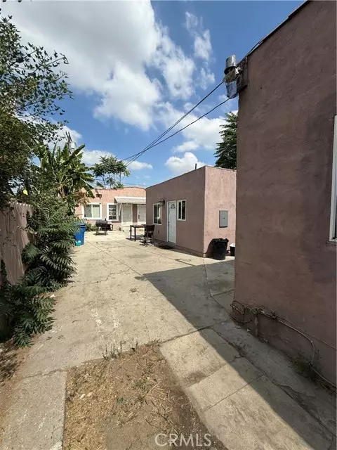 Los Angeles, CA 90011,1141 East 50th ST