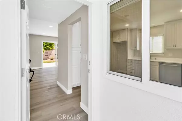 Huntington Beach, CA 92649,16102 Ballad LN