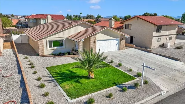 17806 Pebble BCH, Victorville, CA 92395