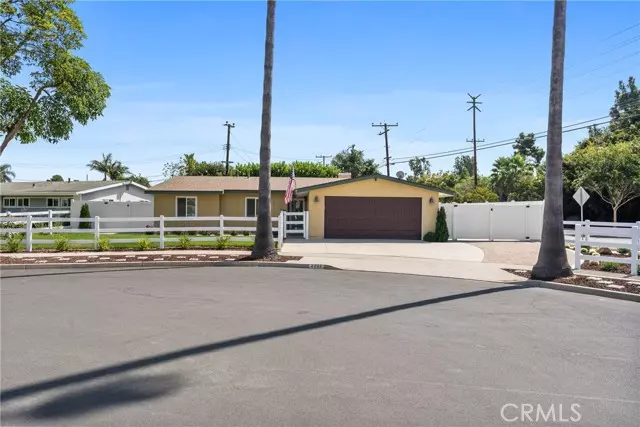 3202 New York Ave, Costa Mesa, CA 92626
