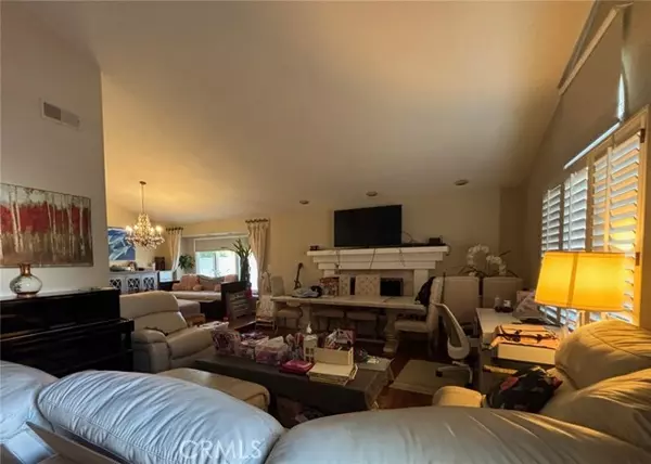 Long Beach, CA 90815,715 N Lariat