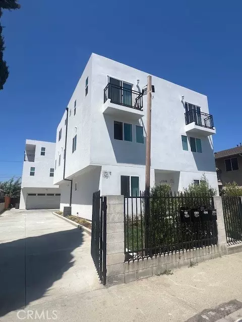 Los Angeles, CA 90001,1731 1731 E 69th