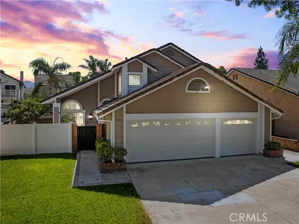 1284 Mayfair DR, Corona, CA 92882