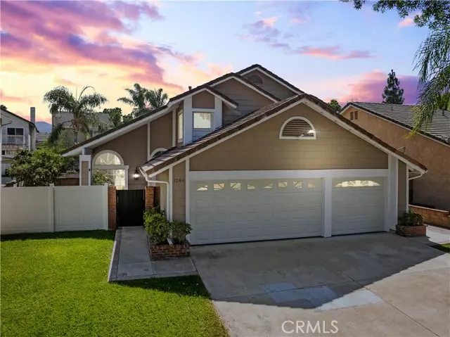 1284 Mayfair DR, Corona, CA 92882